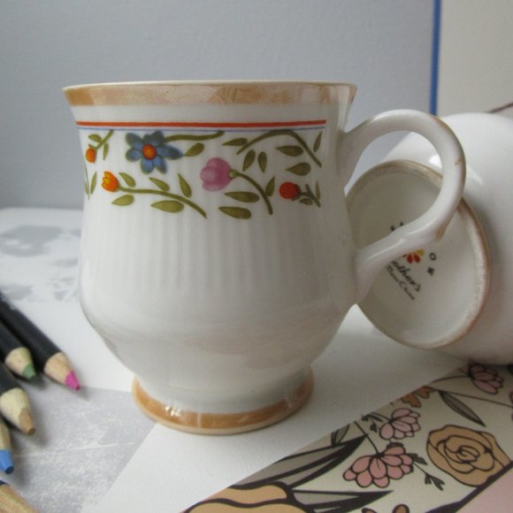 2 Tea Coffee Mugs Fine Bone China Rainbow Mother's - Picture 5 of 10